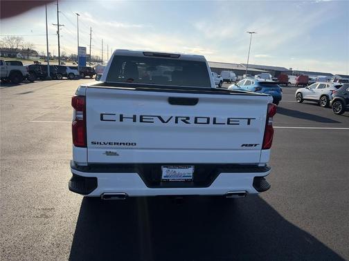 Summit White 2026 Chevrolet Silverado 1500 RST