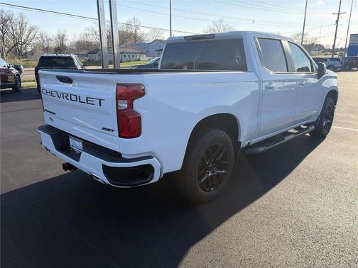 Summit White 2026 Chevrolet Silverado 1500 RST