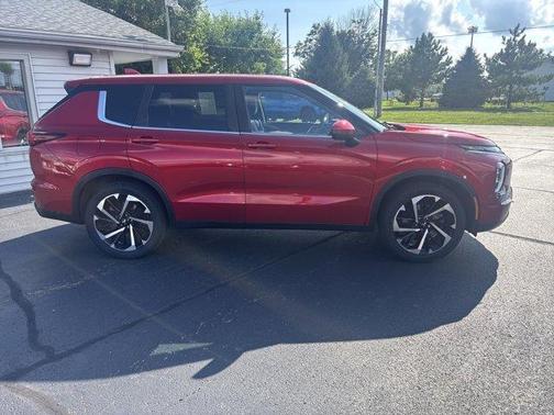 2022 Mitsubishi Outlander ES