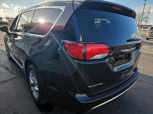 2019 Chrysler Pacifica Touring-L Plus