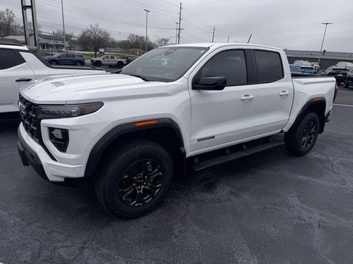 Summit White 2024 GMC Canyon Elevation