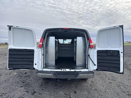2025 Chevrolet Express 2500 Work Van