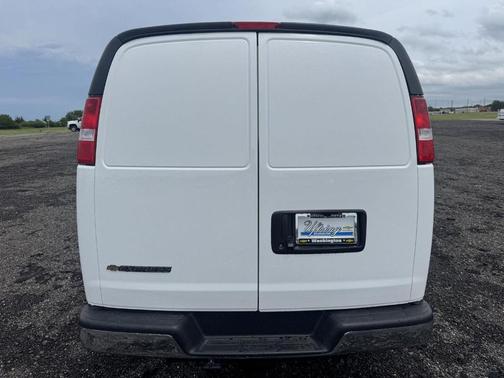 Summit White 2026 Chevrolet Express 2500 Work Van
