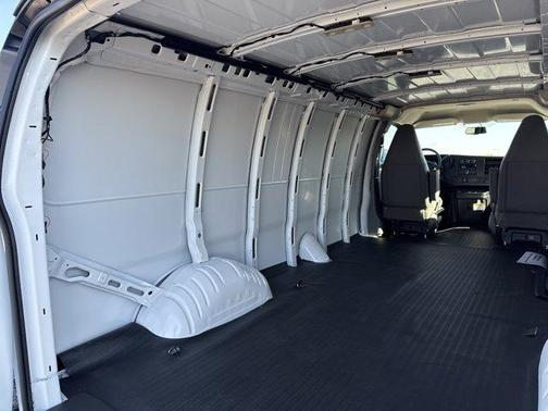 2025 Chevrolet Express 2500 Work Van