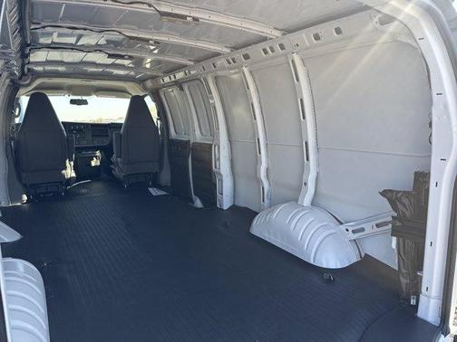 2025 Chevrolet Express 2500 Work Van