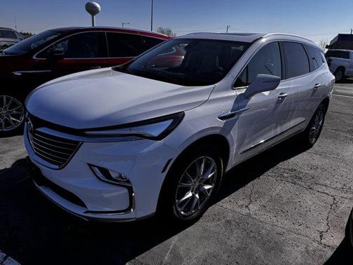 2022 Buick Enclave Essence