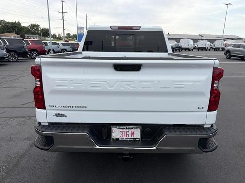 Summit White 2026 Chevrolet Silverado 1500 LT
