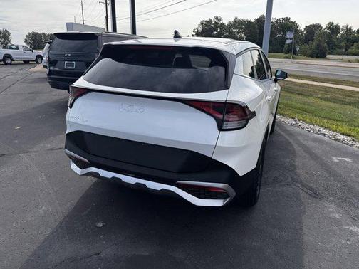 2023 Kia Sportage LX