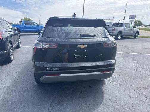 Mosaic Black Metallic 2025 Chevrolet Equinox LT
