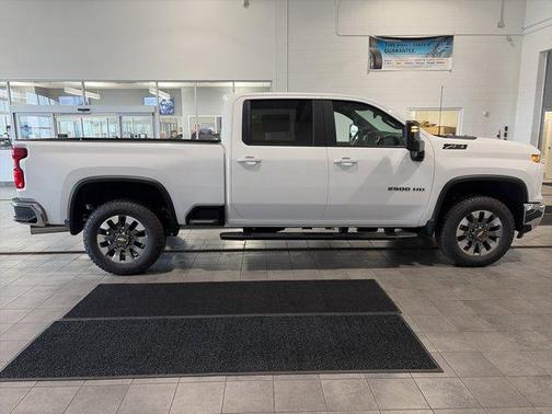 Summit White 2026 Chevrolet Silverado 2500 LT