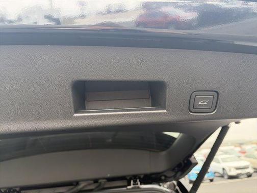 2024 Chevrolet Traverse LS