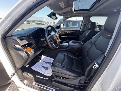 2020 Cadillac Escalade Luxury