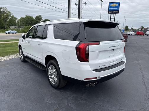Summit White 2025 GMC Yukon XL Denali