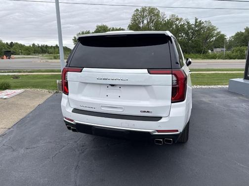 Summit White 2025 GMC Yukon XL Denali