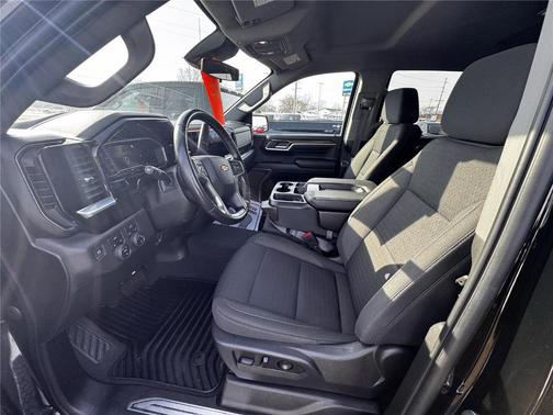 Black 2022 Chevrolet Silverado 1500 LT