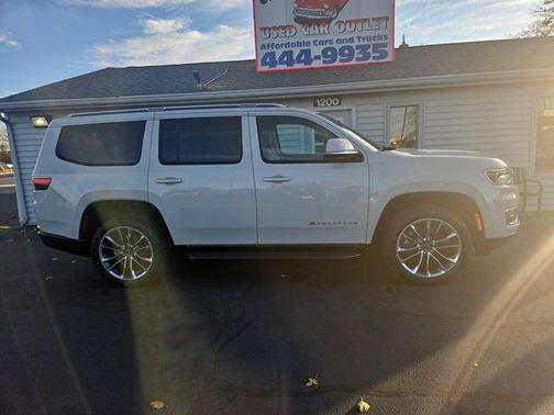 2022 Jeep Wagoneer Series II