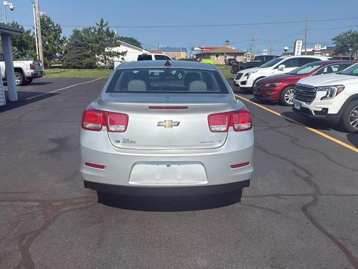 Silver Ice Metallic 2015 Chevrolet Malibu 1LS
