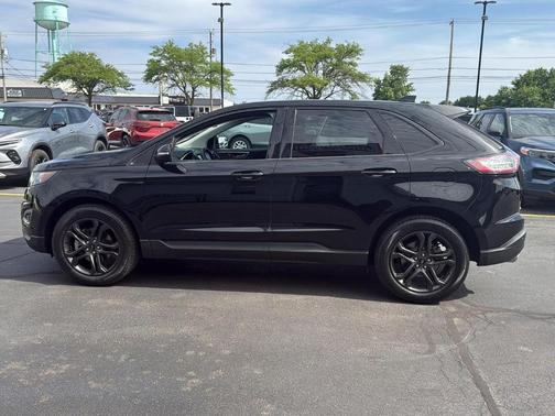 Shadow Black 2018 Ford Edge SEL
