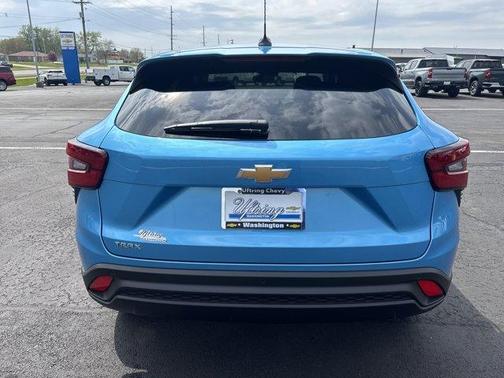 2025 Chevrolet Trax LS