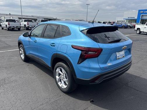 2025 Chevrolet Trax LS