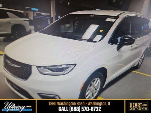 2025 Chrysler Pacifica Select