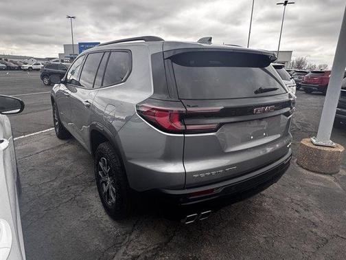 2024 GMC Acadia AT4