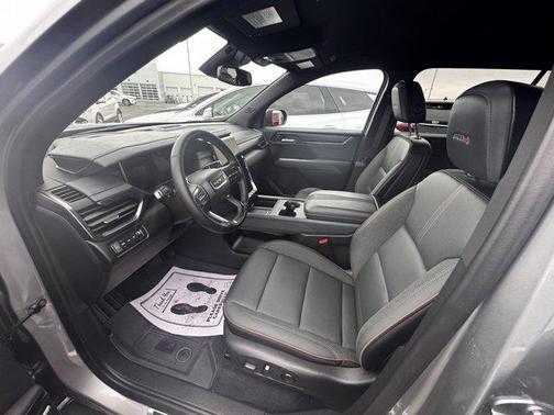 2024 GMC Acadia AT4