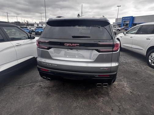 2024 GMC Acadia AT4
