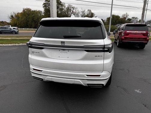 2025 Buick Enclave Avenir