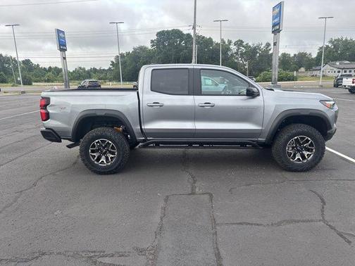 2025 Chevrolet Colorado ZR2