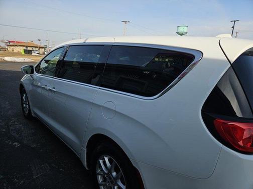 2020 Chrysler Pacifica Touring