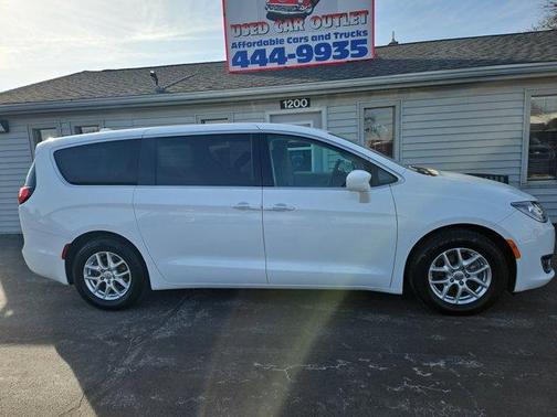 2020 Chrysler Pacifica Touring