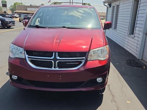 Octane Red Pearlcoat 2019 Dodge Grand Caravan SXT
