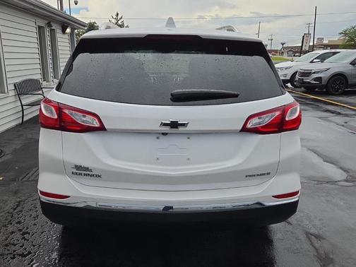 Iridescent Pearl Tricoat 2020 Chevrolet Equinox Premier w/1LZ