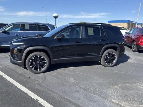 Mosaic Black Metallic 2026 Chevrolet Equinox RS