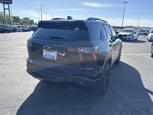 Mosaic Black Metallic 2026 Chevrolet Equinox RS