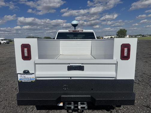 Summit White 2026 Chevrolet Silverado 3500 WT