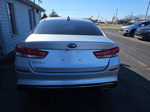 2019 Kia Optima LX