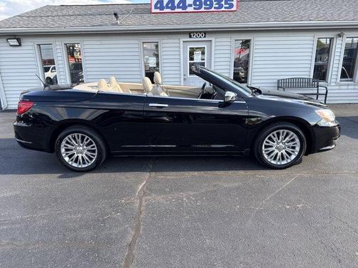 2014 Chrysler 200 Limited