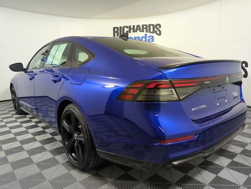 2025 Honda Accord Hybrid 