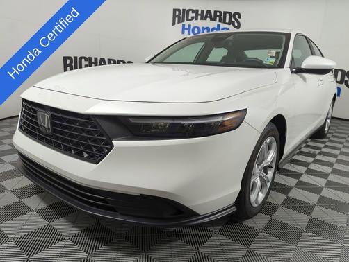 Platinum White Pearl 2025 Honda Accord