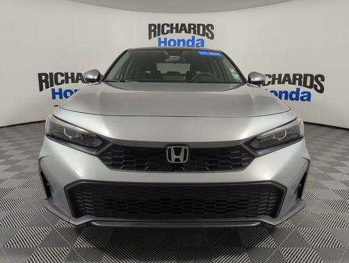 Solar Silver Metallic 2025 Honda Civic