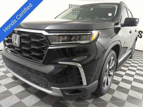 Crystal Black Pearl 2024 Honda Pilot