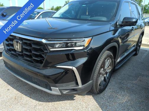Crystal Black Pearl 2024 Honda Pilot