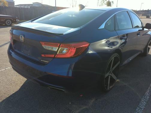 2022 Honda Accord 