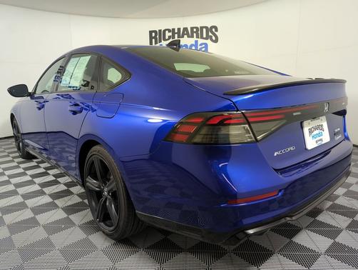 2025 Honda Accord Hybrid 