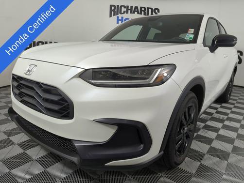 Platinum White Pearl 2026 Honda HR-V