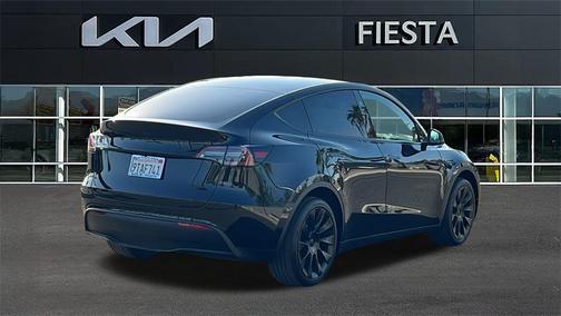 2024 Tesla Model Y Long Range Dual Motor All-Wheel Drive