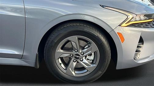 2024 Kia K5 LXS