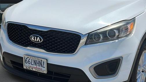 2016 Kia Sorento LX